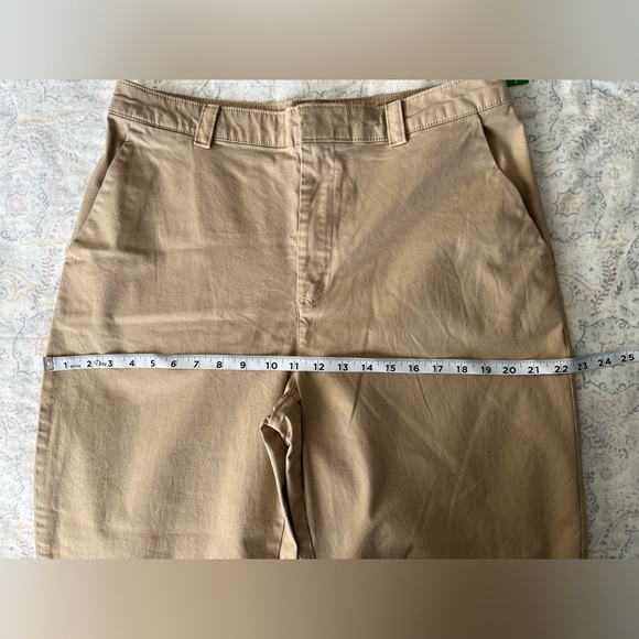 GAP Tan Straight Leg Pants Versatile Everyday Wear - Picture 5 of 14